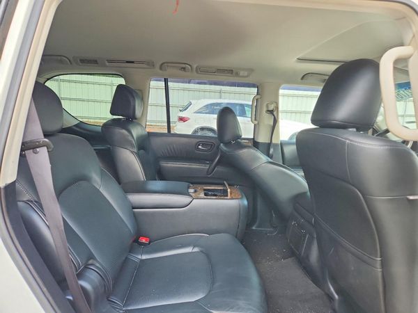 2017 INFINITI QX80