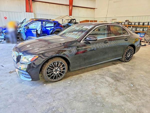 2017 MERCEDES-BENZ E