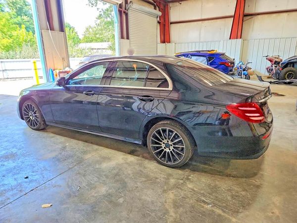 2017 MERCEDES-BENZ E