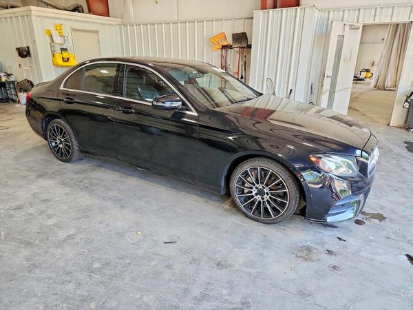 2017 MERCEDES-BENZ E