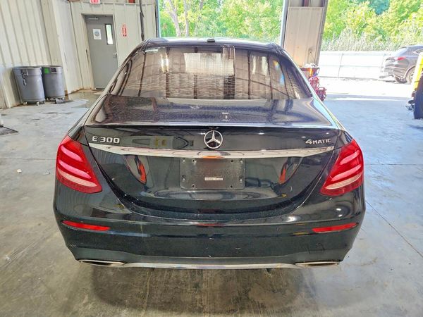 2017 MERCEDES-BENZ E