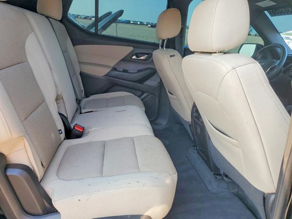 2022 CHEVROLET TRAVERSE LS