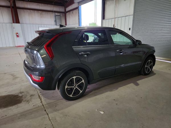 2026 KIA NIRO LX