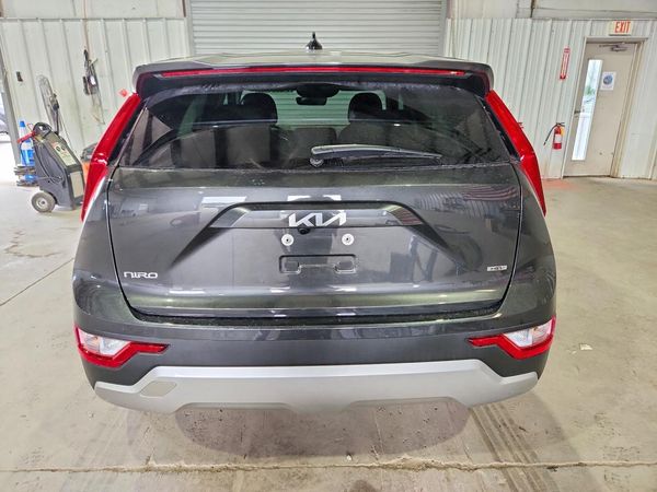 2026 KIA NIRO LX