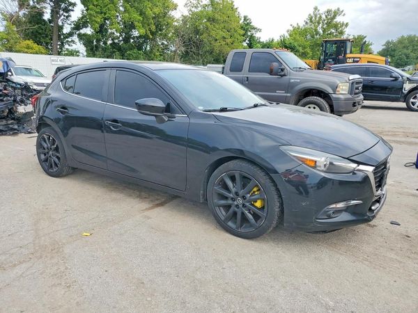 2017 MAZDA 3