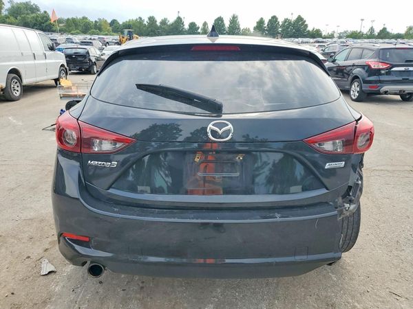 2017 MAZDA 3