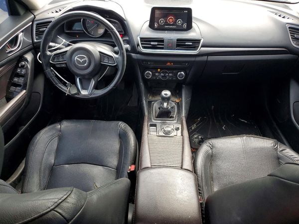 2017 MAZDA 3
