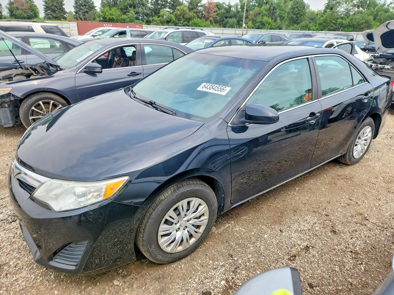 2014 TOYOTA CAMRY