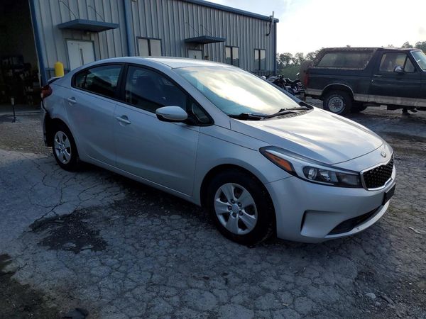 2017 KIA FORTE LX Popular, S