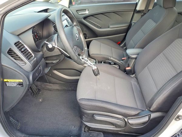 2017 KIA FORTE LX Popular, S