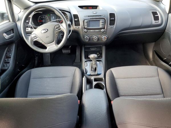 2017 KIA FORTE LX Popular, S