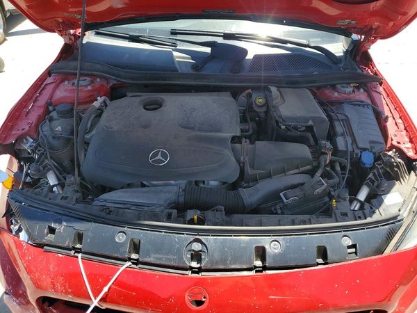 2017 MERCEDES-BENZ GLA GLA250