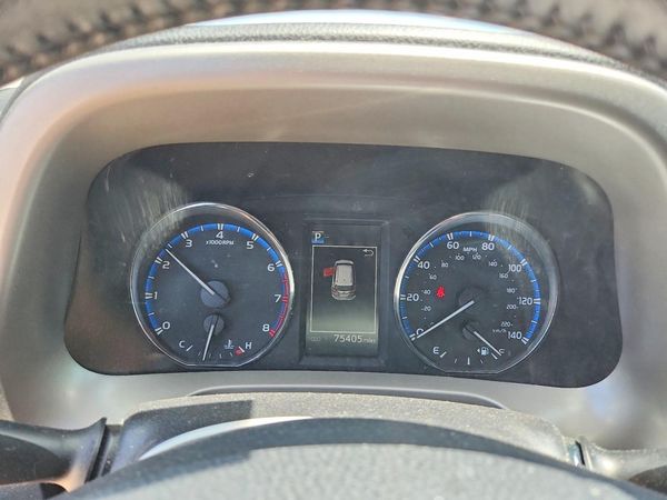 2016 TOYOTA RAV4 XLE (M Grade)