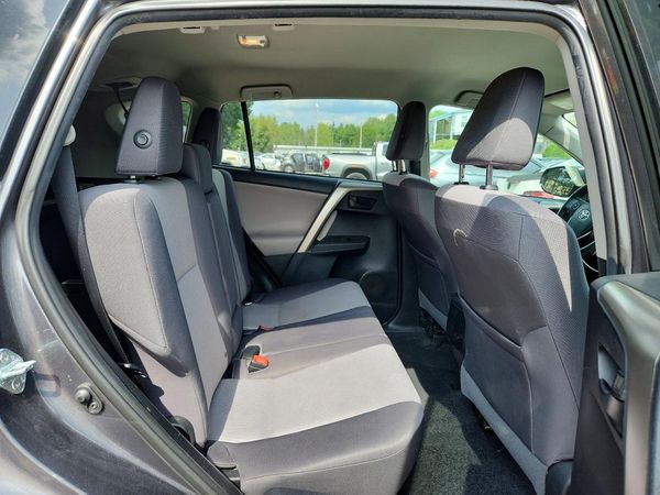 2015 TOYOTA RAV4 LE (X Grade)