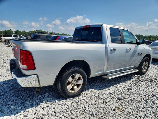 2018 RAM 1500 SLT QUAD CAB 4X4