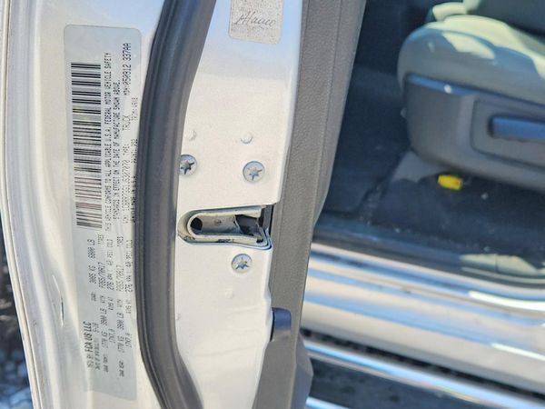 2018 RAM 1500 SLT QUAD CAB 4X4