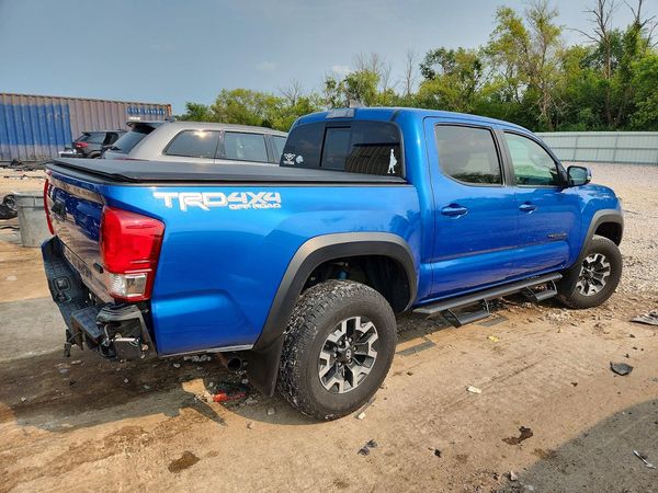 2017 TOYOTA TACOMA