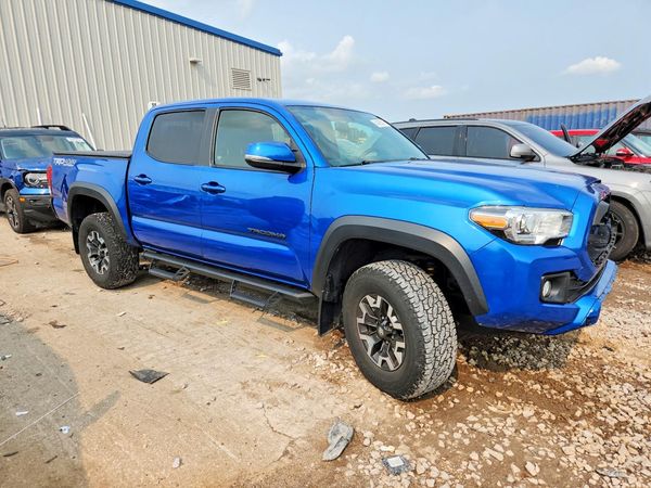 2017 TOYOTA TACOMA
