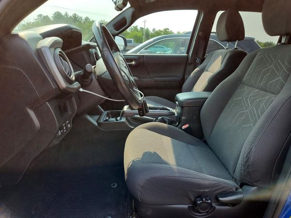 2017 TOYOTA TACOMA
