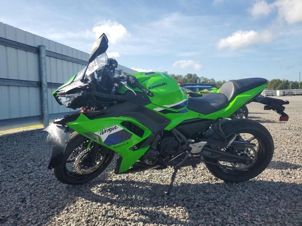 2026 KAWASAKI EX650