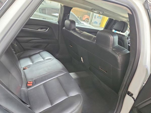 2014 CADILLAC XTS