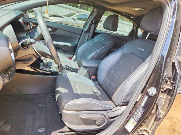 2022 KIA FORTE