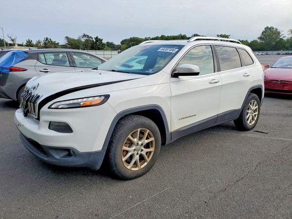 2015 JEEP CHEROKEE LATITUDE 4X4