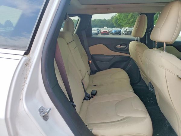 2015 JEEP CHEROKEE LATITUDE 4X4
