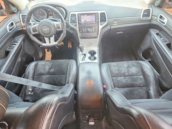 2012 JEEP CHEROKEE SRT8 — CKPT