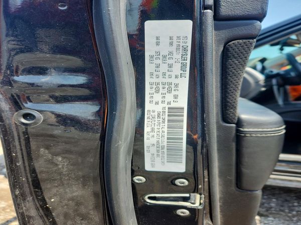 2012 JEEP CHEROKEE SRT8 — VINS