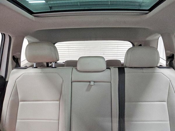 2021 VOLKSWAGEN TIGUAN SE, SE R-Line Black, SEL — SUVN