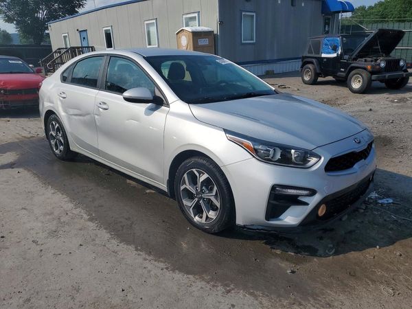 2021 KIA FORTE FE, LXS