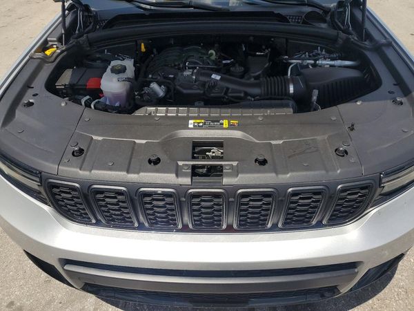 2025 JEEP GRAND CHEROKEE