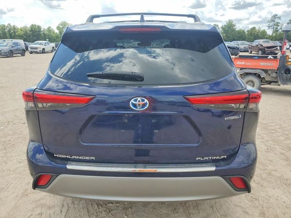 2021 TOYOTA HIGHLANDER