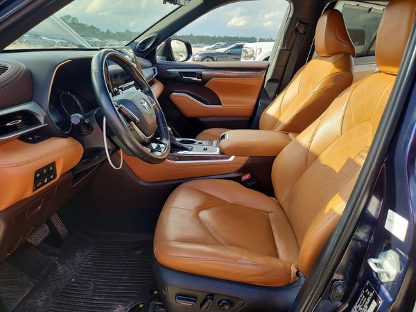 2021 TOYOTA HIGHLANDER