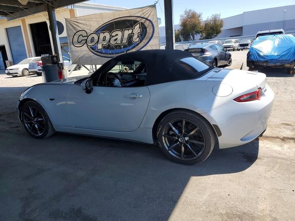 2017 MAZDA MX-5 MIATA Grand Touring