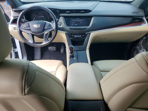 2018 CADILLAC XT5 Luxury