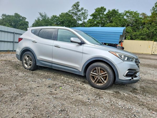 2017 HYUNDAI SANTA FE Base — Passenger 3/4