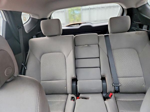 2017 HYUNDAI SANTA FE Base — SUVN