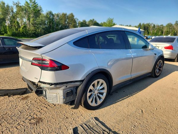 2018 TESLA MODEL X