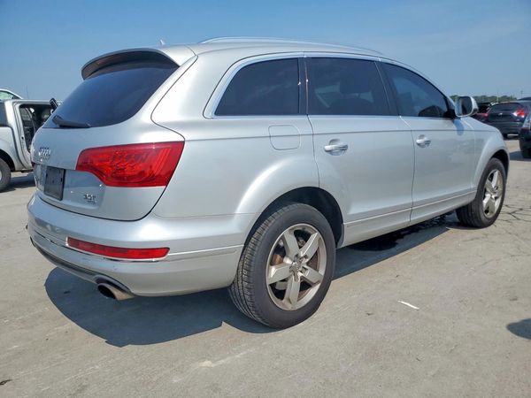 2015 AUDI Q7 Premium