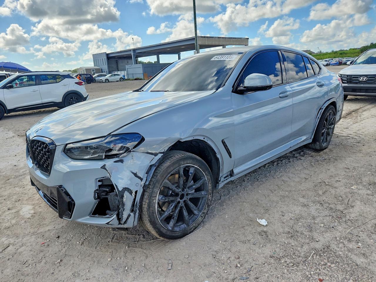2025 BMW X4 xDrive 30i