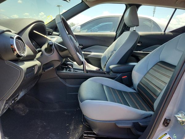 2024 NISSAN KICKS SR