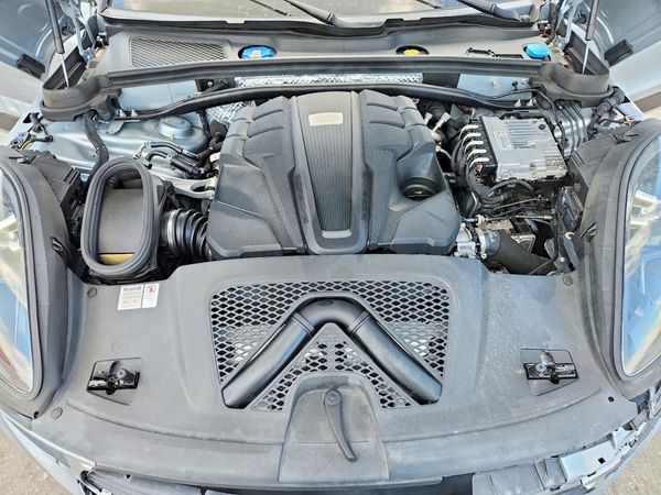 2020 PORSCHE MACAN S