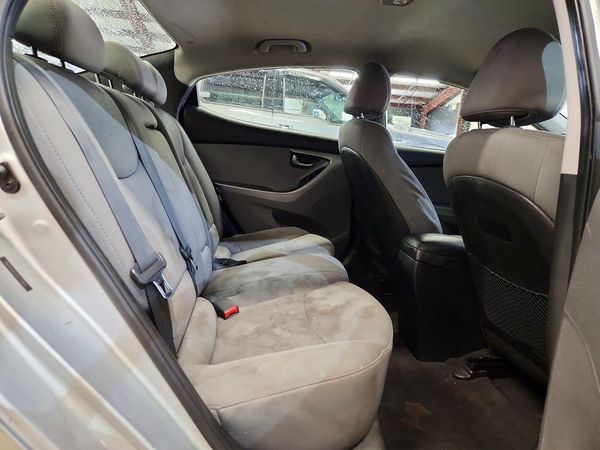 2013 HYUNDAI ELANTRA