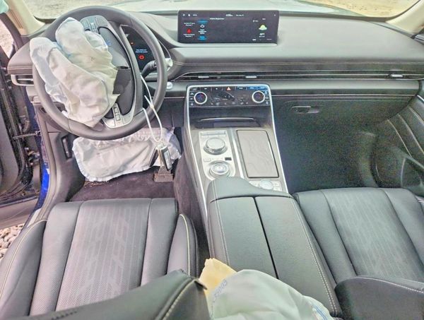 2024 GENESIS GV80
