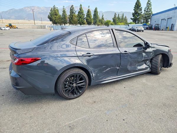 2025 TOYOTA CAMRY