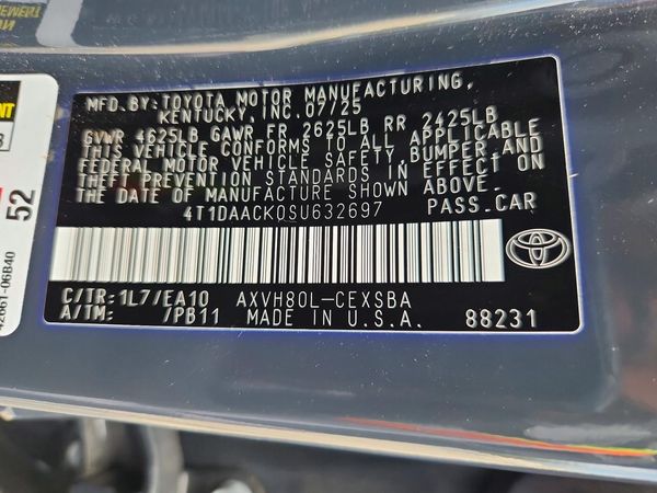 2025 TOYOTA CAMRY