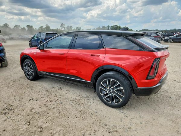 2026 CADILLAC OPTIQ Sport 2