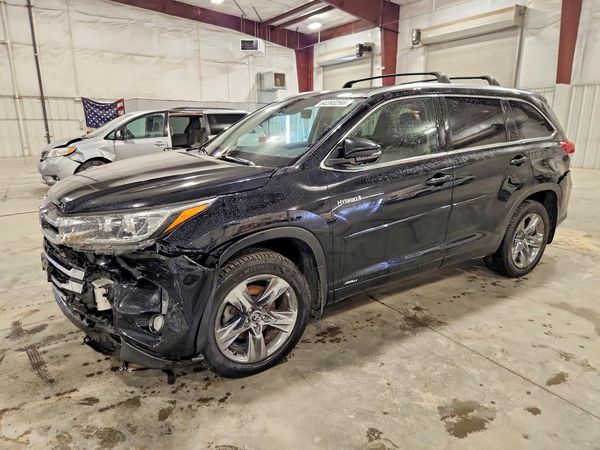 2017 TOYOTA HIGHLANDER